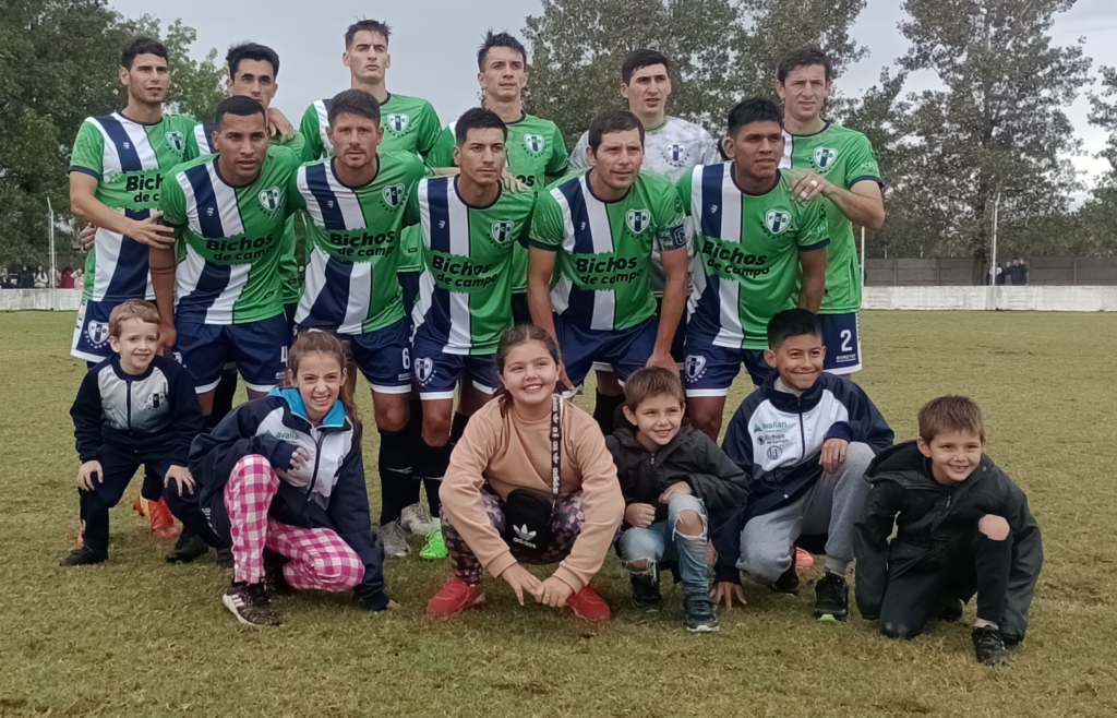 F.C.Bunge aprovechó la derrota de Juventud y también es puntero del Clausura.