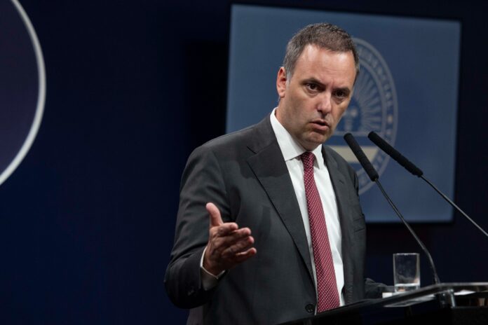 conferencia de prensa del vocer presidencial Manuel Adorni en Casa Rosada.