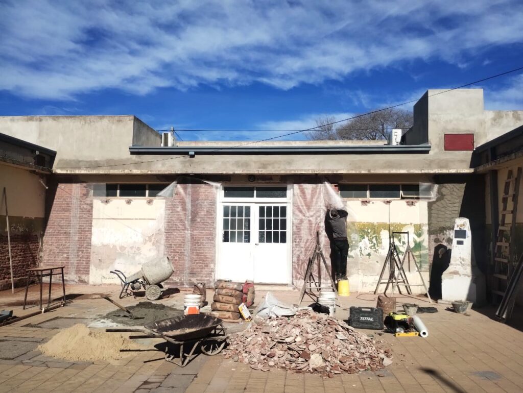 Obras en Escuela 17