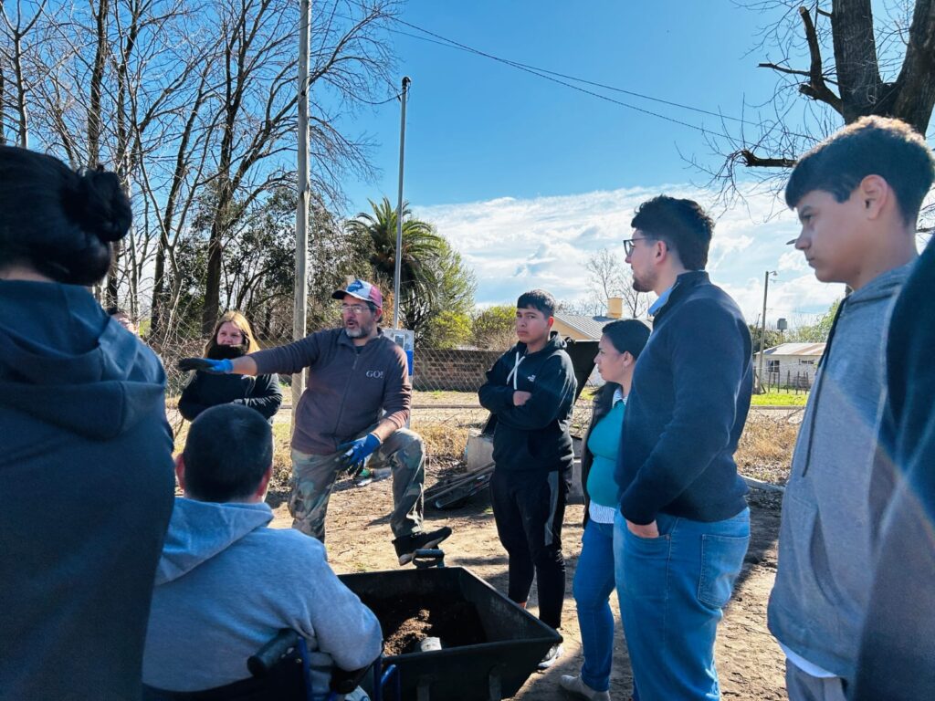 Con un enfoque comunitario y terapéutico, se puso en marcha el nuevo vivero municipal de Ameghino.