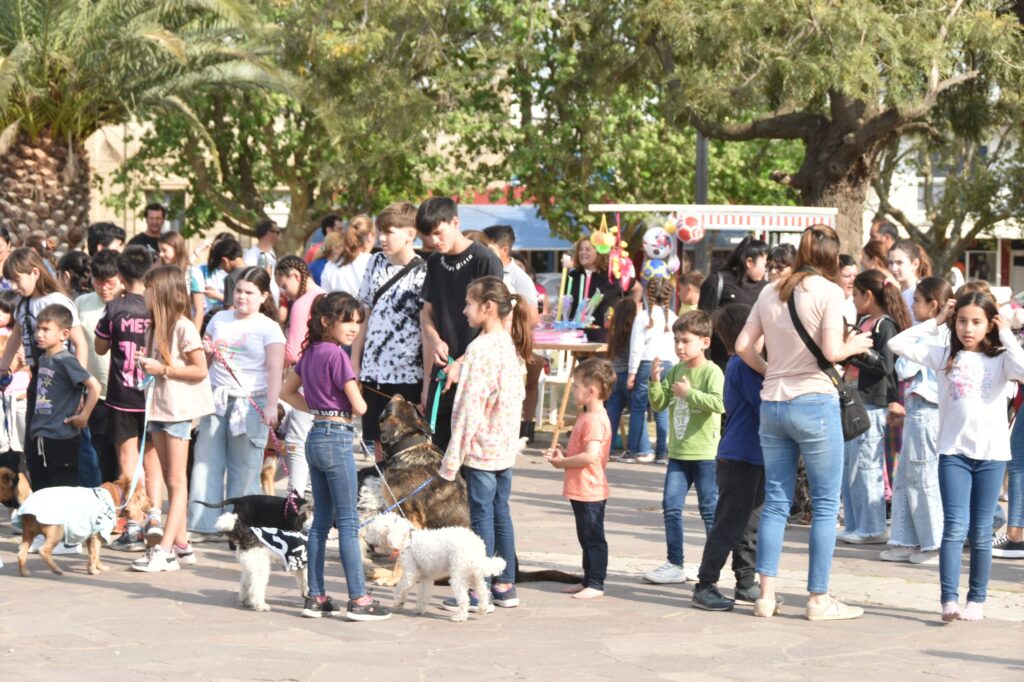 Rotundo éxito de la primera edición de Feria en Patas.