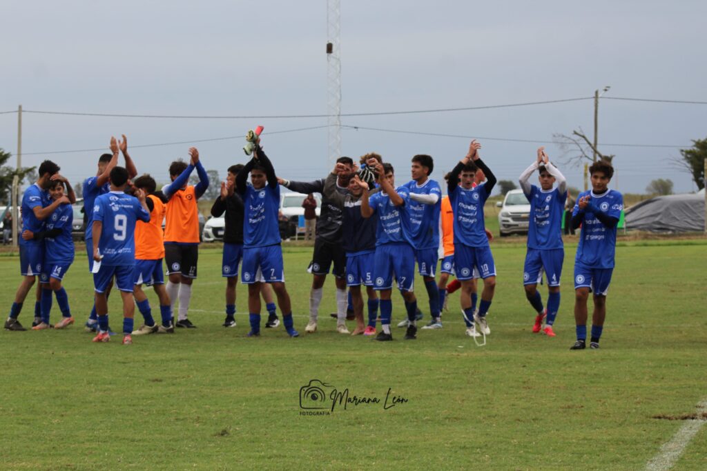 Cañada le ganó a Ingeniero y es puntero. Foto: Mariana Leon Fotografia.