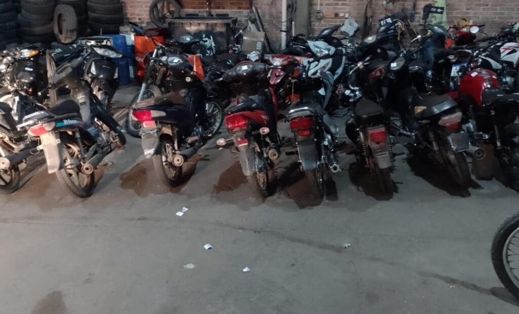 Lincoln: secuestran 16 motos en operativos de tránsito.